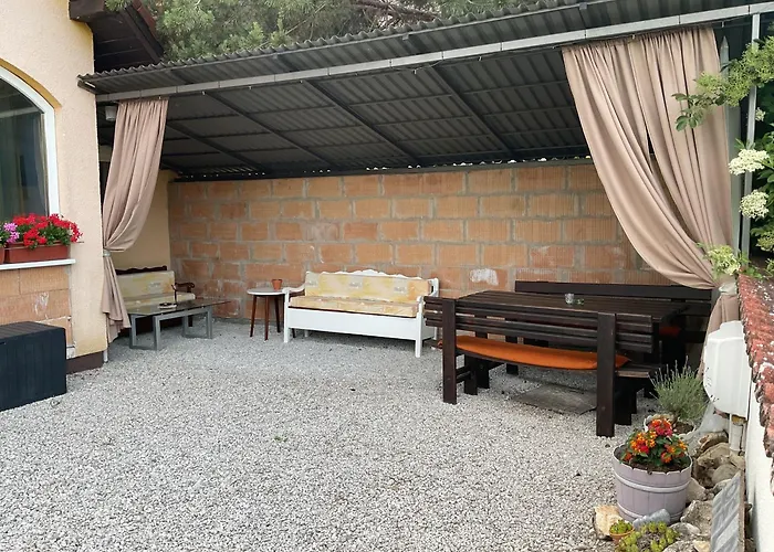 Liliana 乡村民宿 *